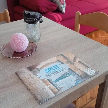 Ivan Apartment *