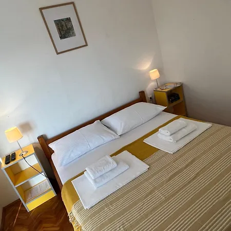Ivan Apartment *