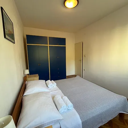 Ivan Apartment *